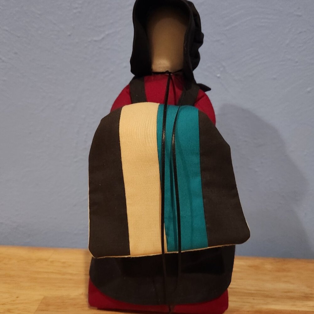 Bear Creek Emporium Bearfoot Faceless Wood/Cloth Sand Filled Country Lady Quilt - Picture 6 of 10